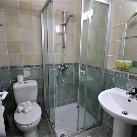 Cosea Living: Seaside 2 Bedroom Flat Kings Palace 209 * Πάφος