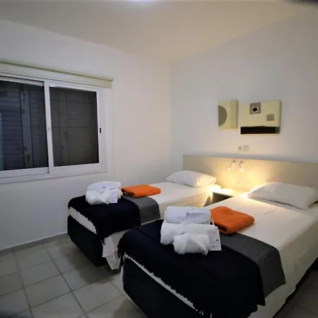 Cosea Living: Seaside 2 Bedroom Flat Kings Palace 209 Daire Pafos