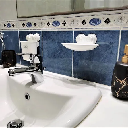 Cosea Living: Seaside 2 Bedroom Flat Kings Palace 209 *