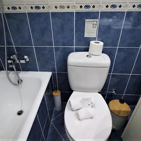 Daire Cosea Living: Seaside 2 Bedroom Flat Kings Palace 209 *