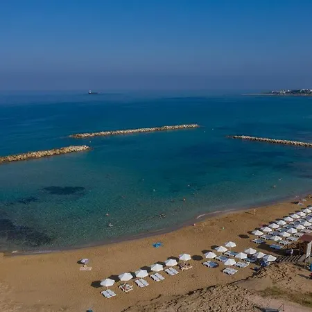 Cosea Living: Seaside 2 Bedroom Flat Kings Palace 209 *