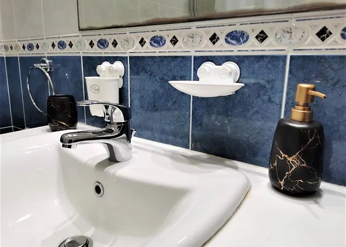 Cosea Living: Seaside 2 Bedroom Flat Kings Palace 209 *