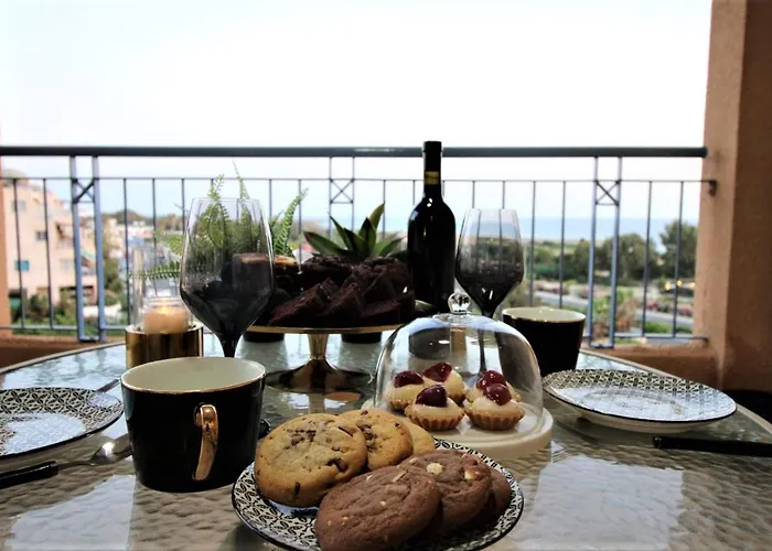 Cosea Living: Seaside 2 Bedroom Flat Kings Palace 209 Paphos